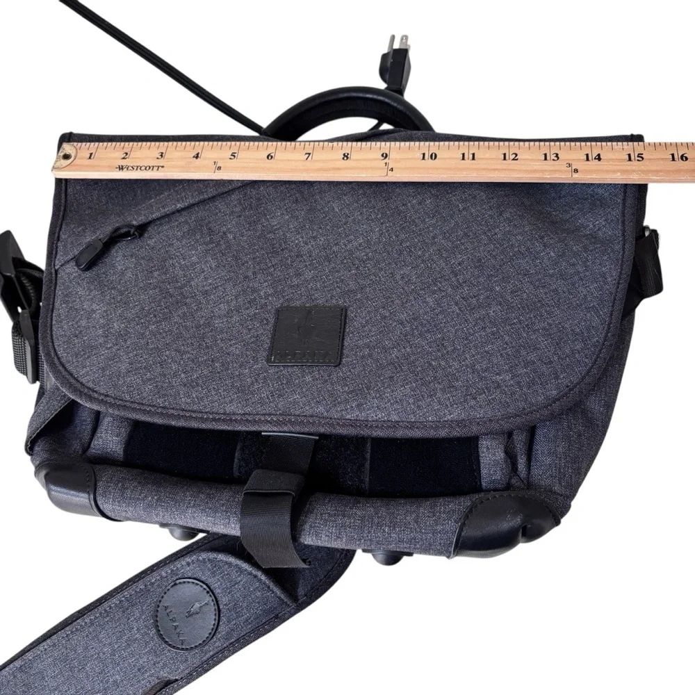 ALPAKA 7ven Mini Messenger Bag (Carbon Grey) Crossbody Laptop